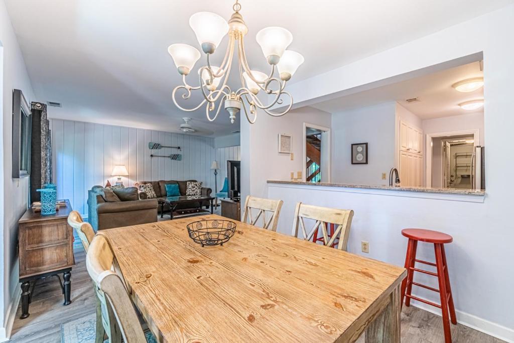 Pet Friendly! 503 Plantation Club Walk To Pool Sleeps 6 Sea Pines Villa Hilton Head Island Eksteriør billede