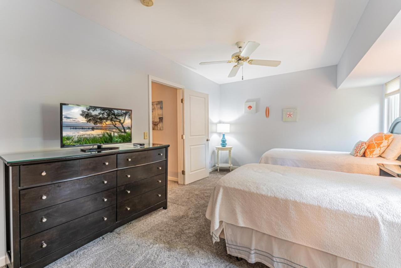 Pet Friendly! 503 Plantation Club Walk To Pool Sleeps 6 Sea Pines Villa Hilton Head Island Eksteriør billede