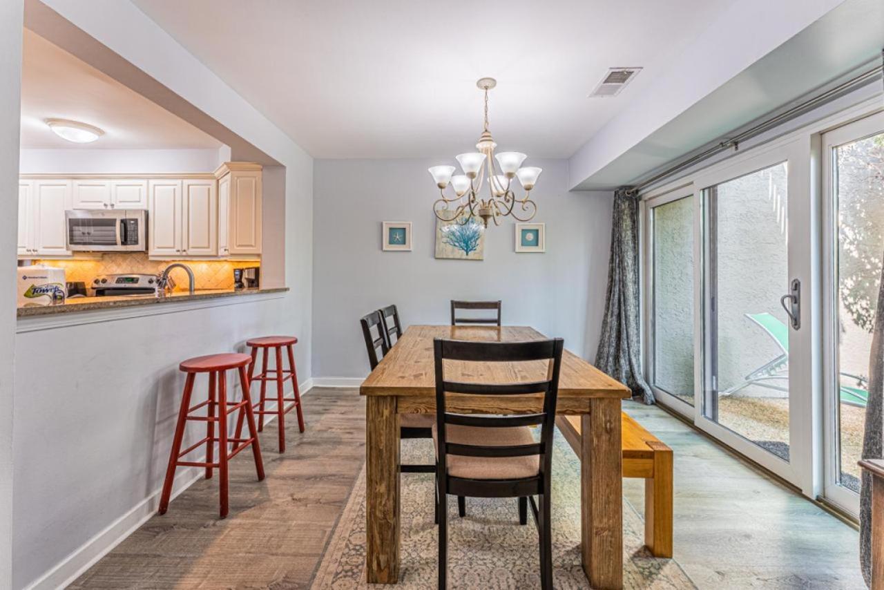 Pet Friendly! 503 Plantation Club Walk To Pool Sleeps 6 Sea Pines Villa Hilton Head Island Eksteriør billede